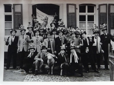 Kirmesburschen Niederbrechen 1952