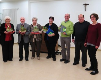 Kirchenchor ehrt langjährige Mitglieder