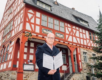 Förderbescheid über 24.000 ¤ für das historische Rathaus in Niederbrechen