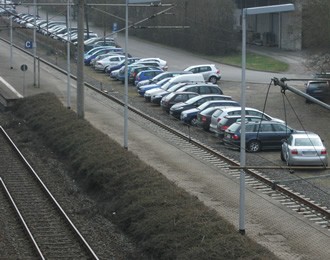 Bahn-Gelände vom 04.07. bis 26.08.16 nicht als Parkplatz nutzbar 